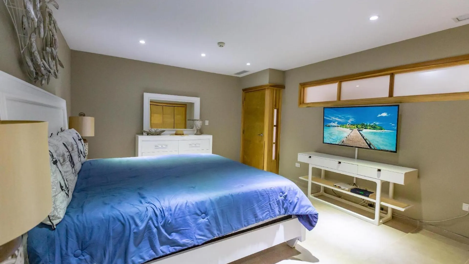 Marbella Juan Dolio Beachfront 0*,