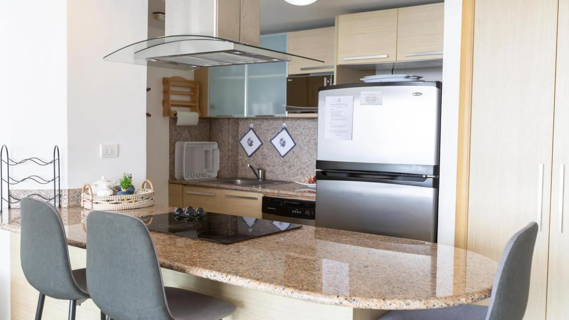 Marbella Juan Dolio Beachfront 0*,